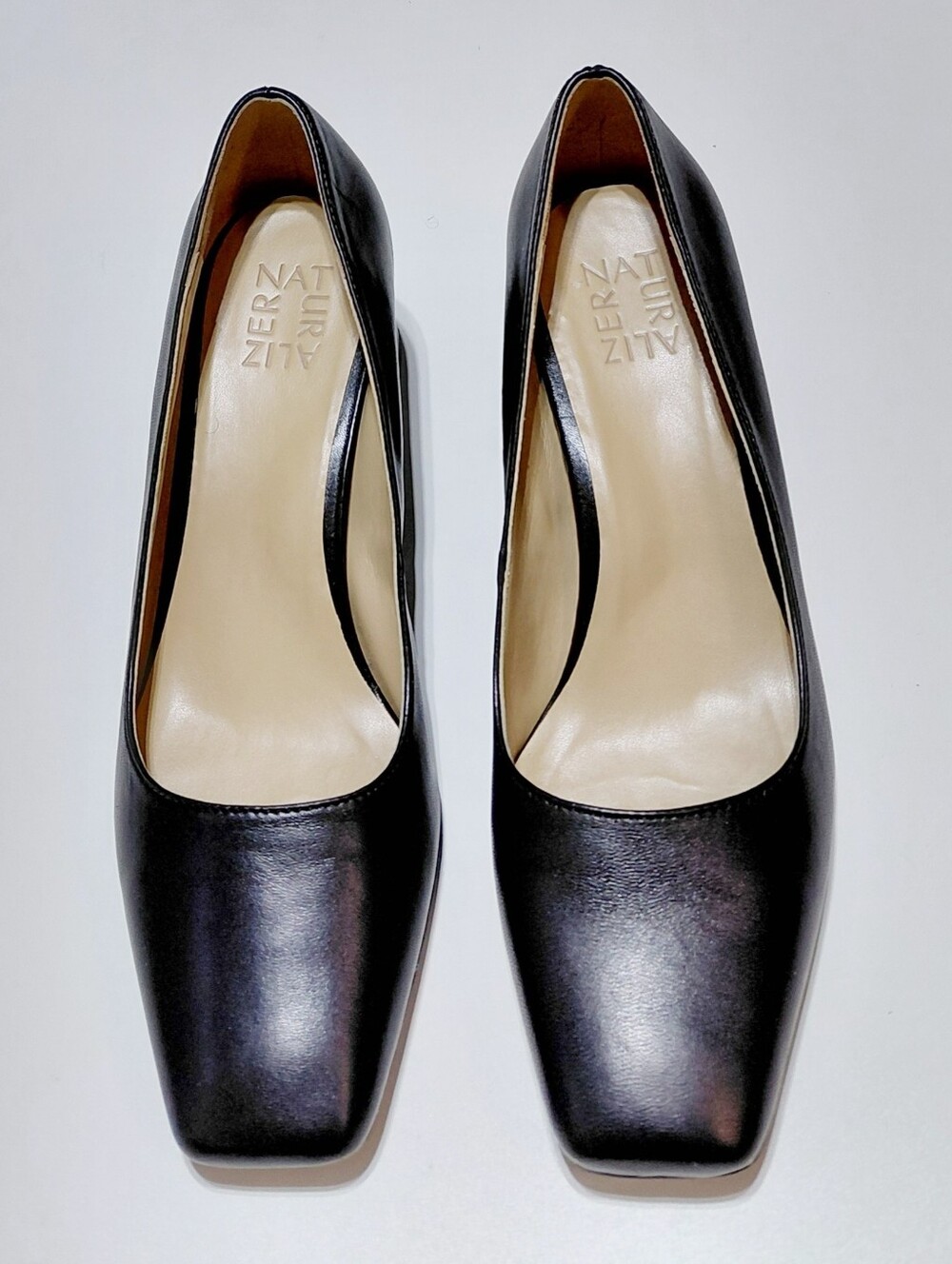 NATURALIZER Women's Karina Black Leather Square-Toe Block Heel Pumps Size 8.5M
